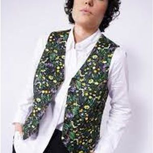 Wildfang Empower Collection Vest in Floral Meadow Size Small